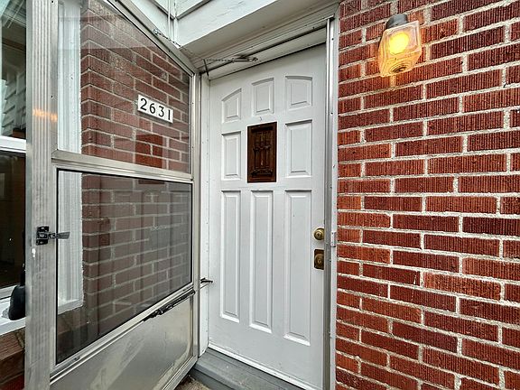 4th image of 2625-2639 SE Main St #2631