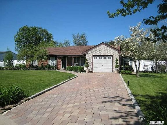 2nd image of 14 Granada Cir