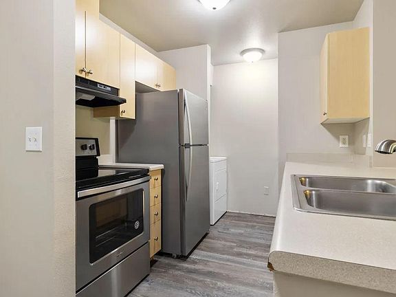 5th image of 168 Norpoint Way NE #64ff7f2b4