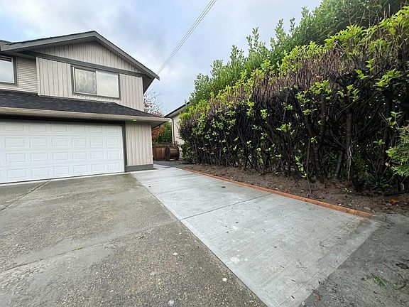 3rd image of 20220 Chigwell St
