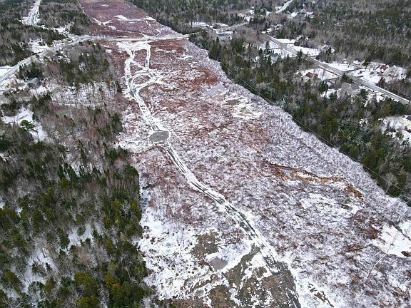 2nd image of 1484 White Hills Run