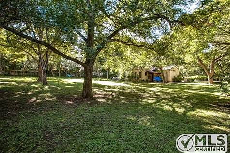 3rd image of 8638 Lakemont Dr
