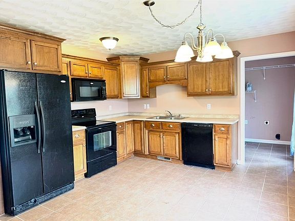 4th image of 118 Apple St