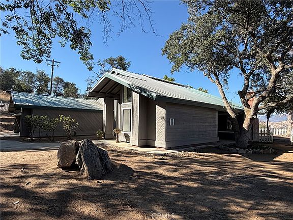 3rd image of 29642 Hart Oaks Dr