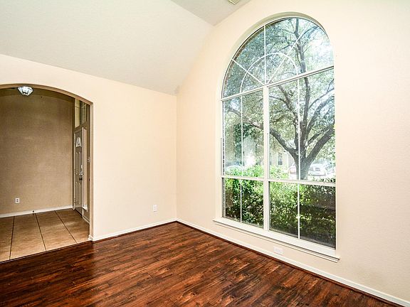 4th image of 18507 Lodgepole Pine St
