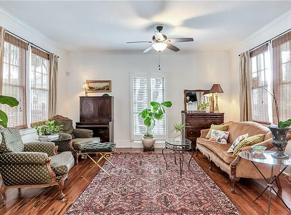 4th image of 3344 Vincennes Pl