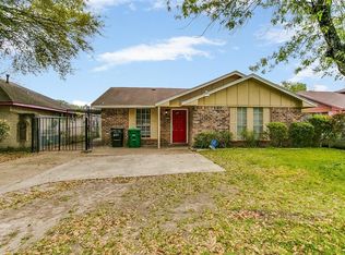 822 Marcolin St, Houston, TX 77088