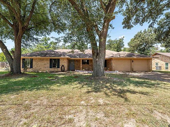 2nd image of 2814 Pineview Dr