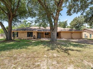 2814 Pineview Dr, Tyler, TX 75704