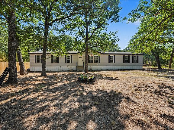 2nd image of 109 Summers Cir