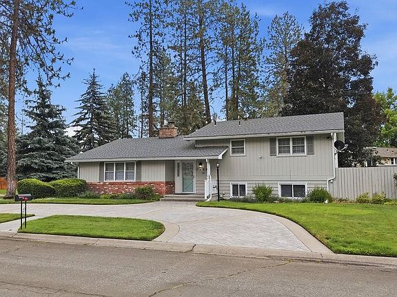 2nd image of 1005 W Bellwood Dr