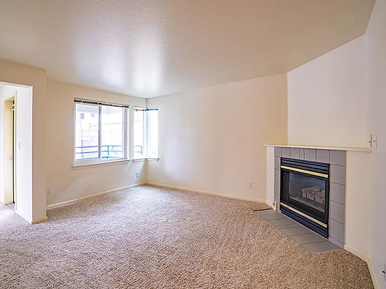 6th Ave Apartments — Photo 18