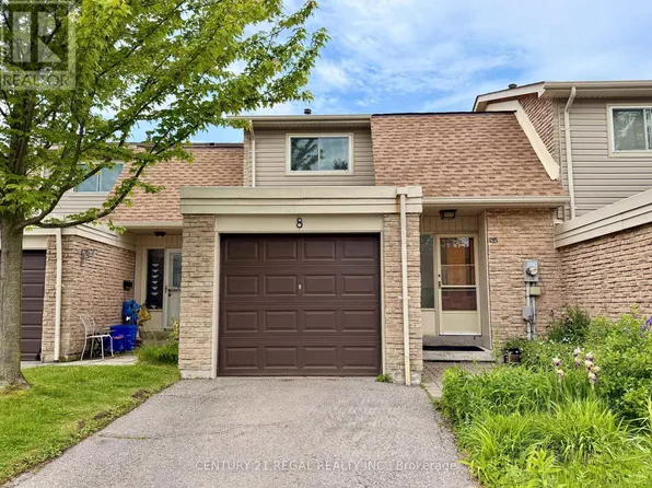 8 Chamberlain Ct, Ajax, ON L1S 3M7