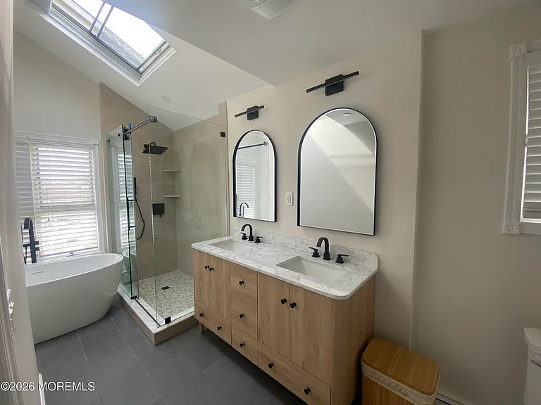 106 Surf Dr — Photo 32
