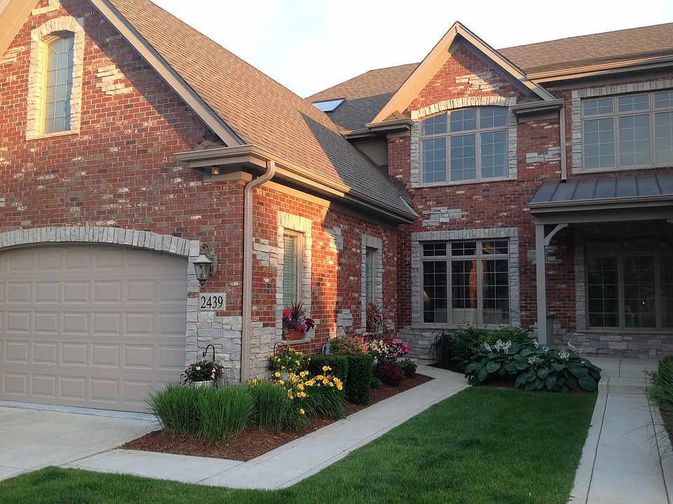 1st image of 2439 Durand Dr