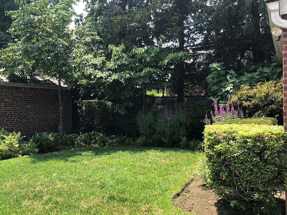 2nd image of 7538 192nd St