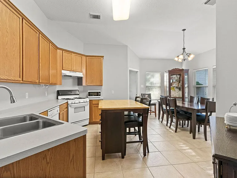 22326 E Daniel Oak Cir — Photo 6