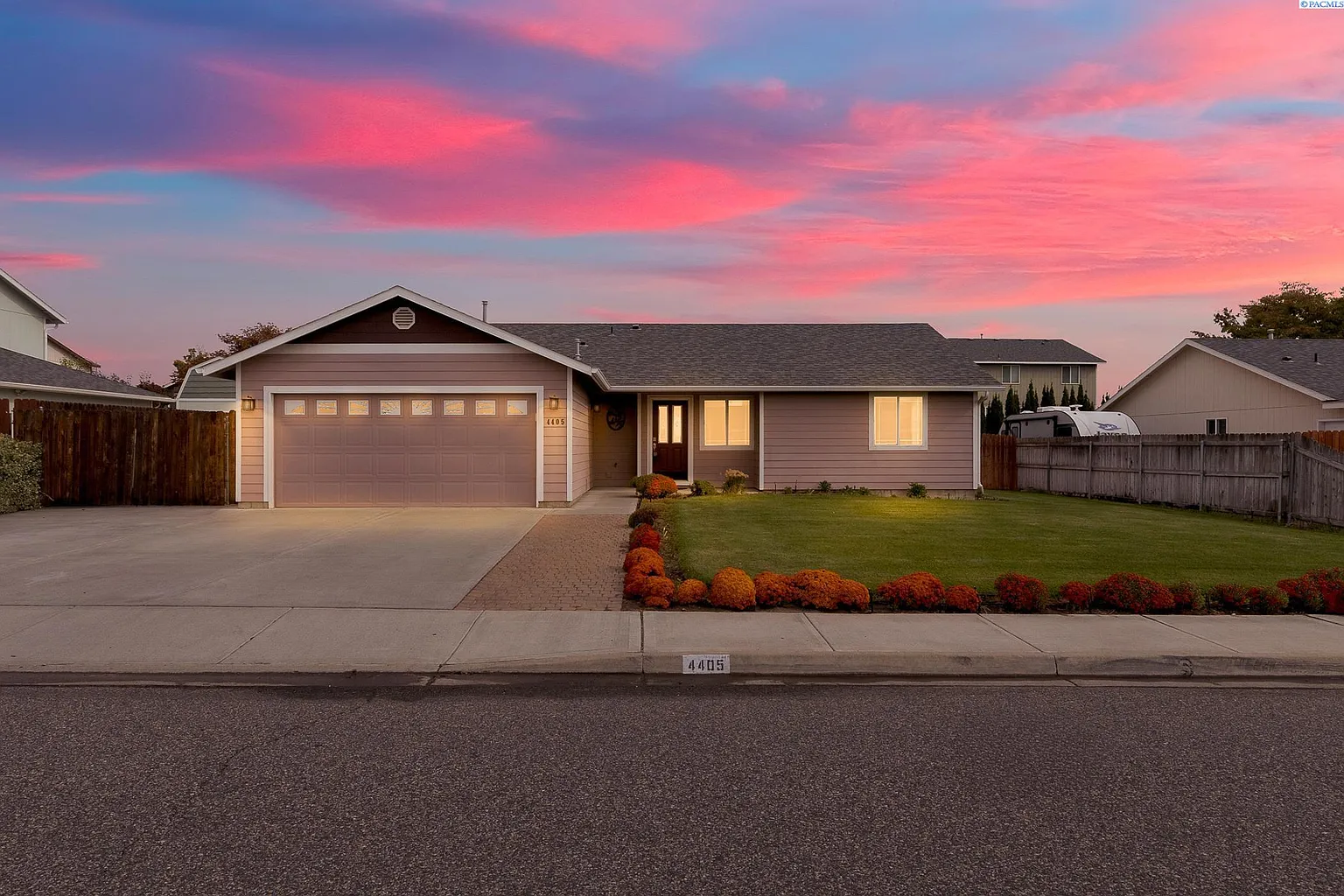 4405 Campolina Ln photo 1