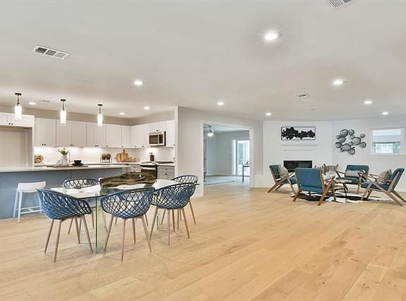 3rd image of 4055 Hildring Dr W #1