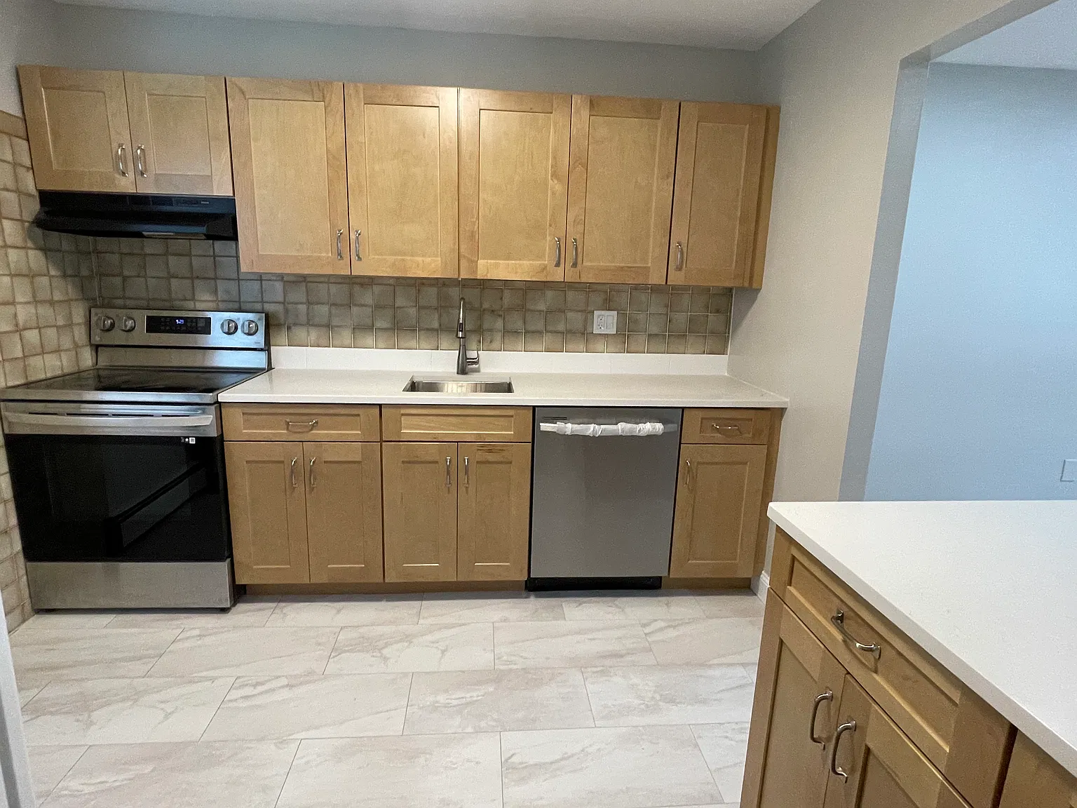 2 bed, 1.5 bath, 1250 sqft, $2,800 — Photo 3