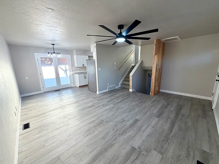 519 Garland St — Photo 8