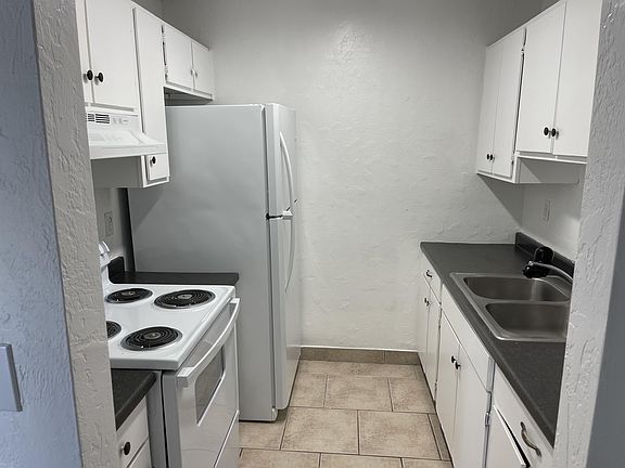 5th image of 321 Clifton Ave #211