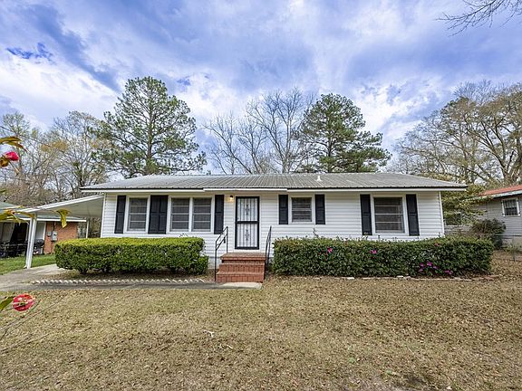 4th image of 211 Massee Dr
