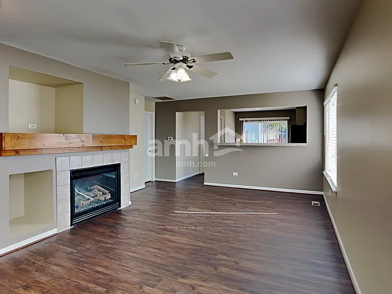 2462 Mayfield Ct — Photo 6