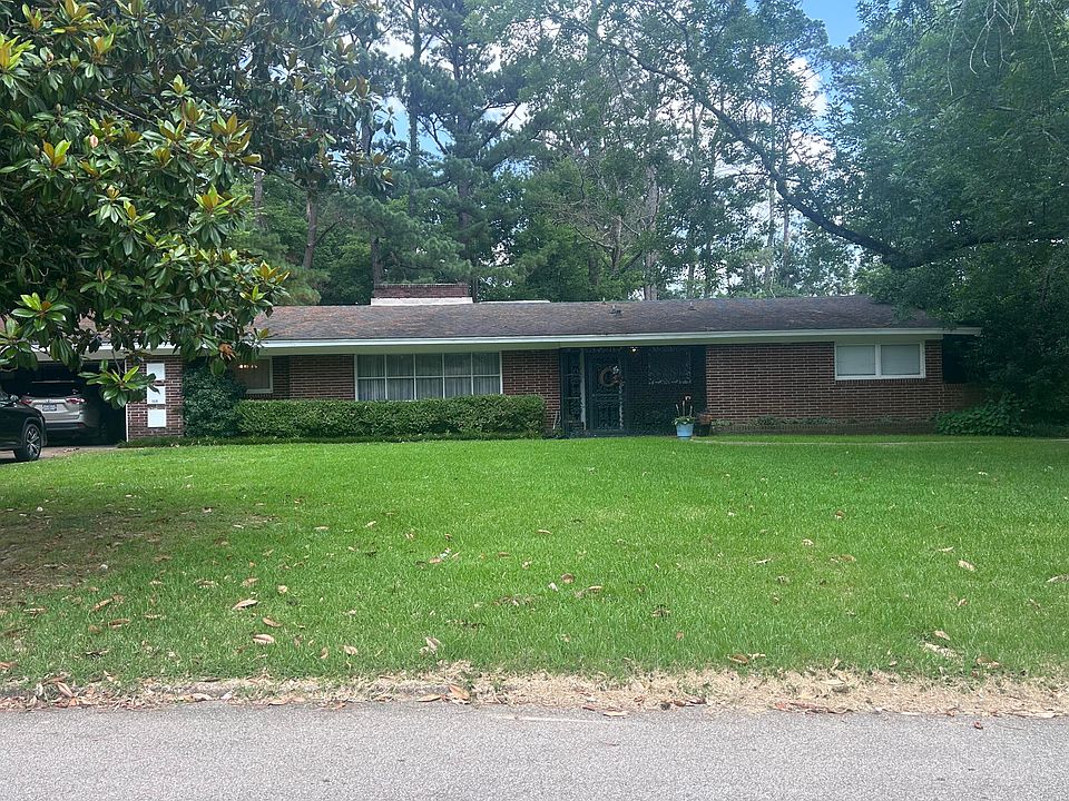 1st image of 1414 Pinecrest Dr