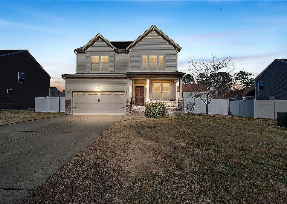1st image of 712 Daylily Ln
