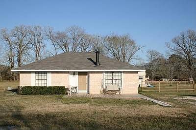 1st image of 9 Fairchild Ln