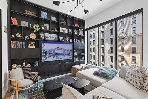Living room, photo 1