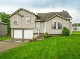 6353 Blue Ridge Blvd, Raytown, MO 64133