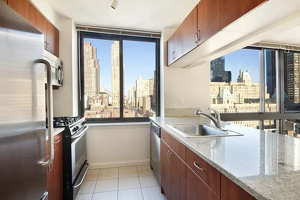 Rented by Gotham Organization | media 29