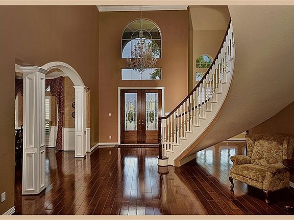 3rd image of 9511 Stonebridge Lake Dr