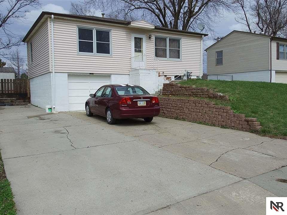 1st image of 2318 Emiline St