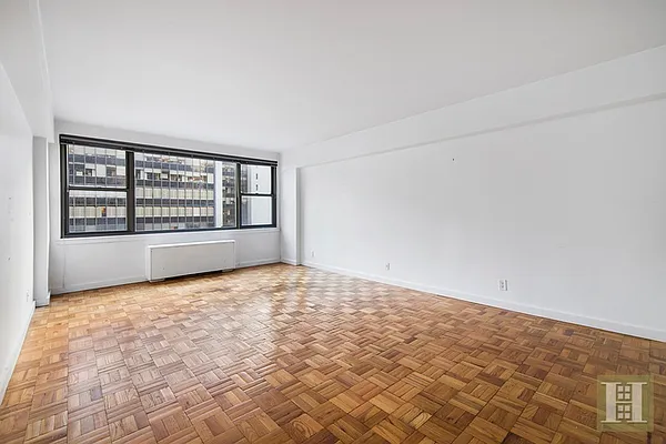 Rented by Halstead Real Estate | media 7