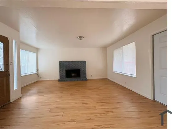 3160 Birmingham Dr, Richmond, CA 94806