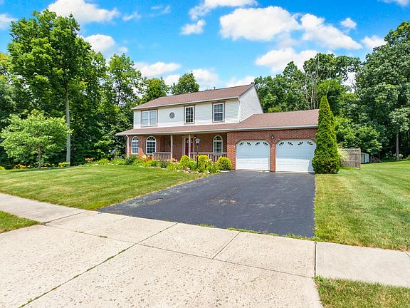 4th image of 21 Knob Hill Dr
