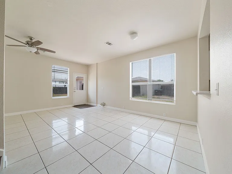 3706 Browning Blf — Photo 11