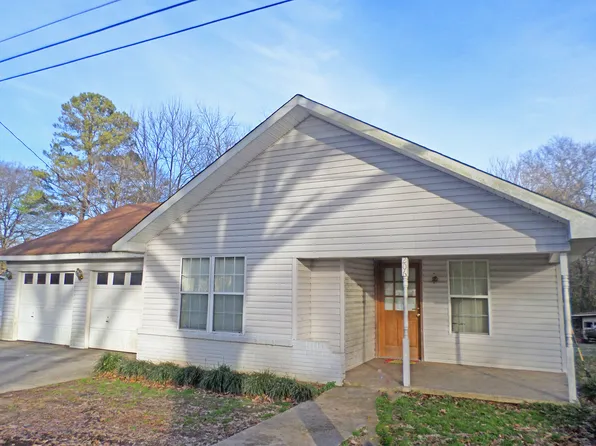 206 Walnut Ave NW, Russellville, AL 35653