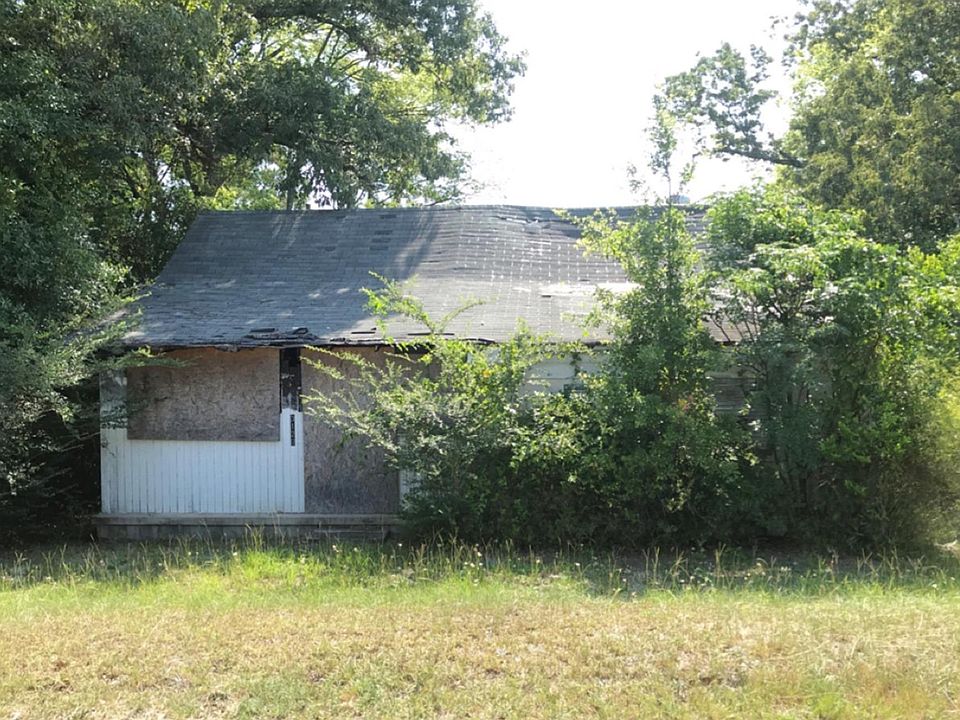 1st image of 3120 Bloomfield Dr