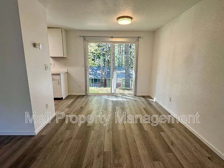 1821 SE Mason St #B — Photo 6
