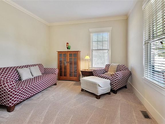 4th image of 3216 Wheldon Way