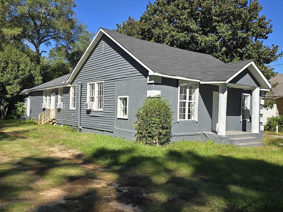 2nd image of 402 Boulevard St #A