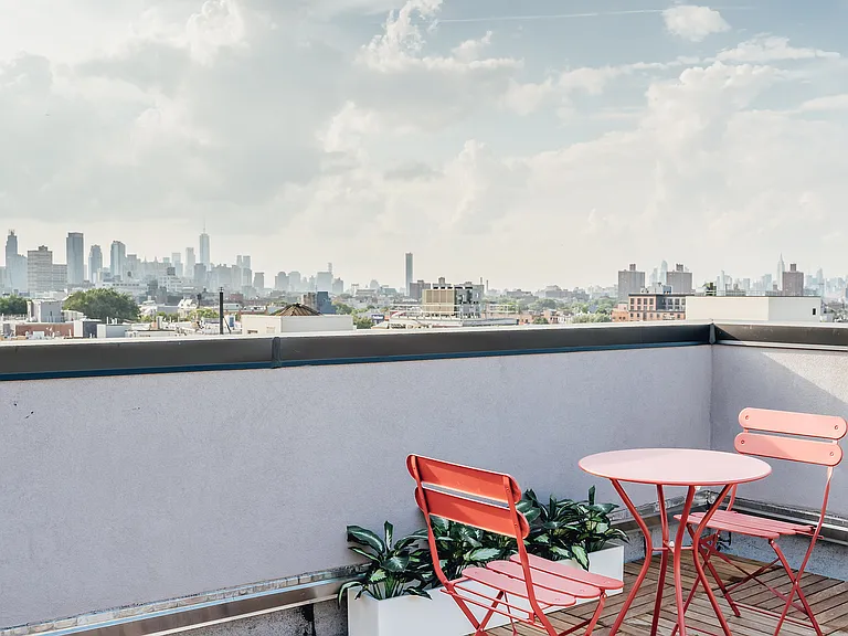916 Bergen St #5M — Photo 7