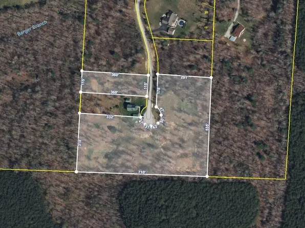 16 Hardin Private Dr, Robbins, TN 37852