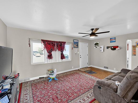 3rd image of 880 Lansing Street