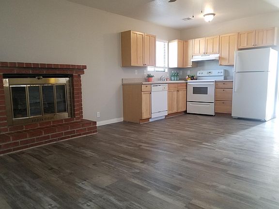 5th image of 319 Vandalia St
