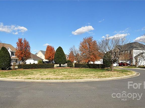 3rd image of 1008 Council Fire Cir
